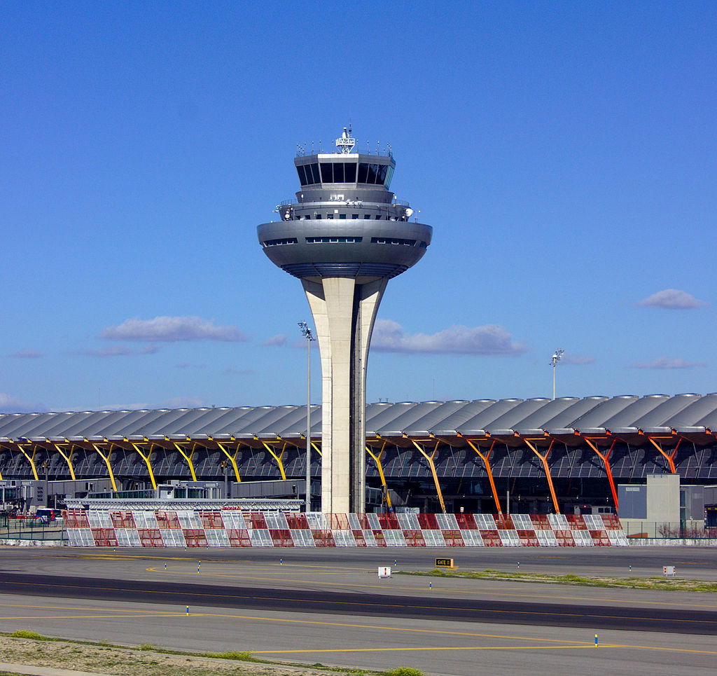 adolfo suarez madrid barajas airport to city center