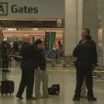 Man with large knife attacks SFO passengers